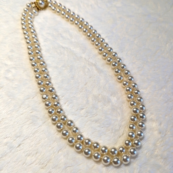 Vintage 90's Revlon Dual Strand Faux Pearl Necklace/Choker - Picture 8 of 10